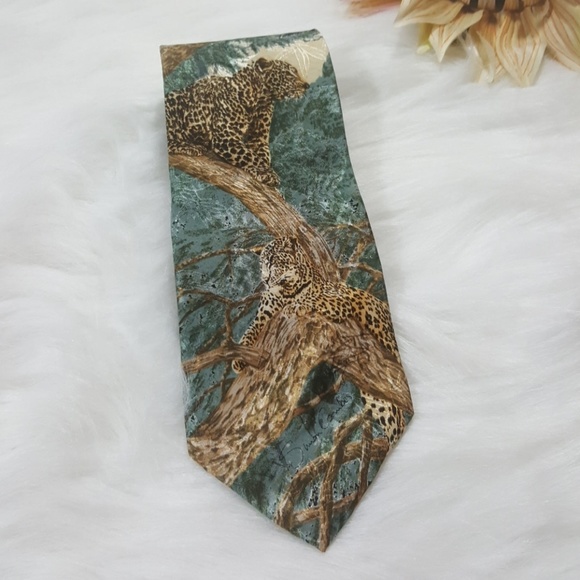 endanger species Other - Vintage Endangered species "solitary hunter" tie